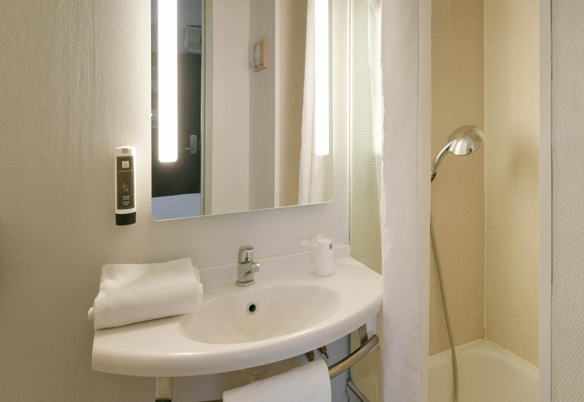 B&B Hotel Le Mans Sud Arnage Esterno foto